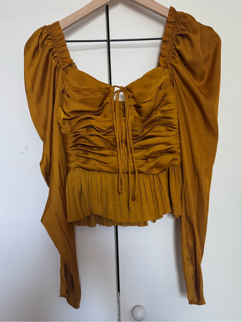 ❤️Ulla Johnson Satin Peplum Top❤️ Size 0 - Picture 7 of 10